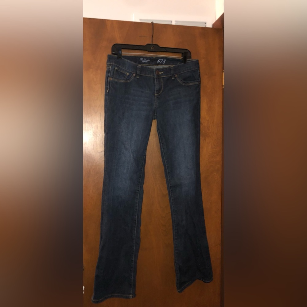 The Limited low rise slim boot jeans size 8 L